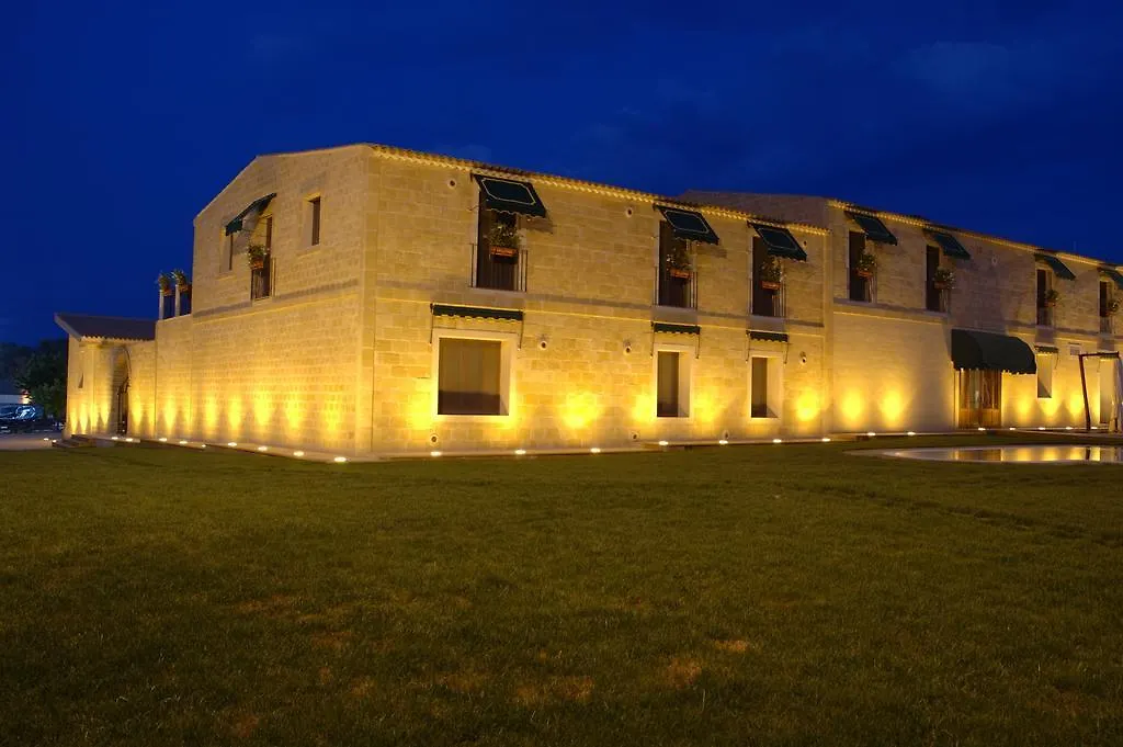 Hotel Il Podere Syracuse 4*,