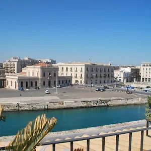 L'approdo Delle Sirene Couette-café